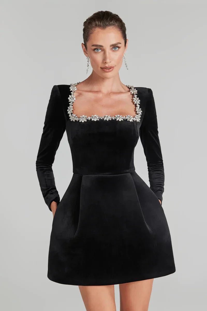 BRITNEY | FLØYELKLEID - Nordic Boutique & Co.