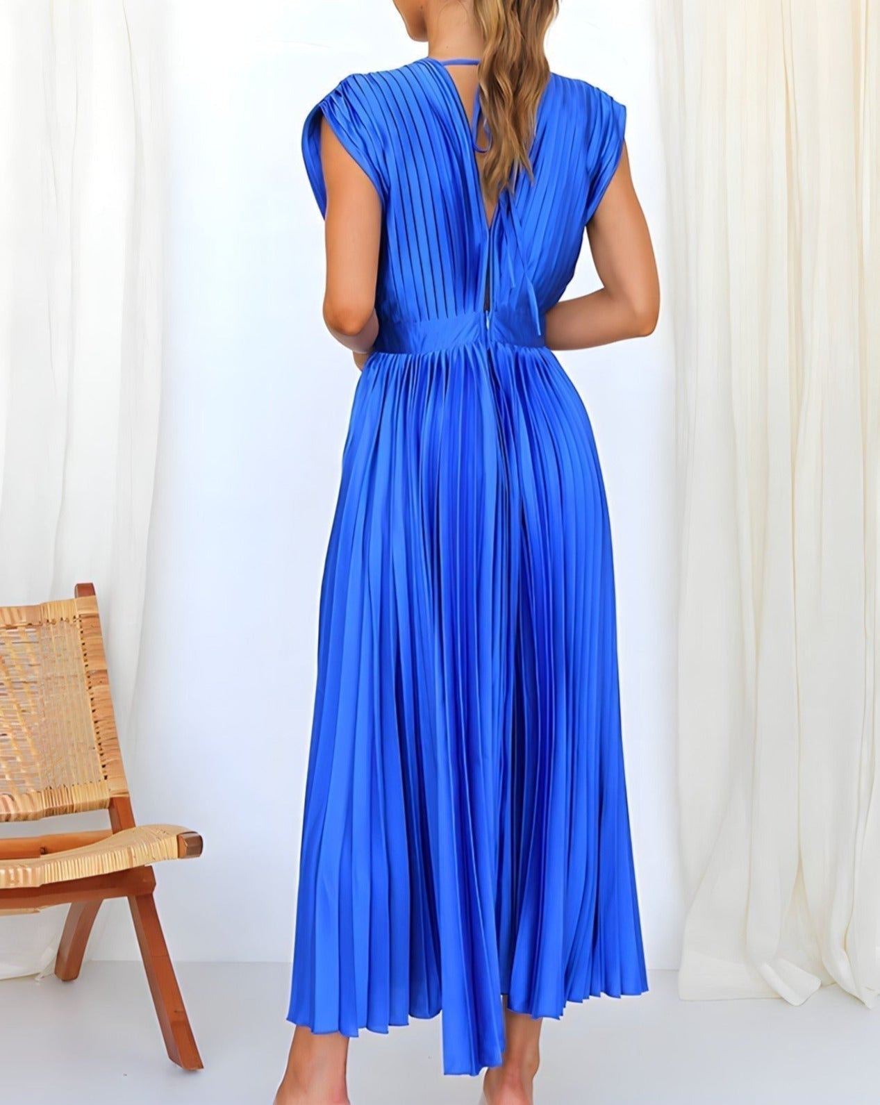 CELESTIA | ELEGANTE PLISSEE MIDI-KLEID