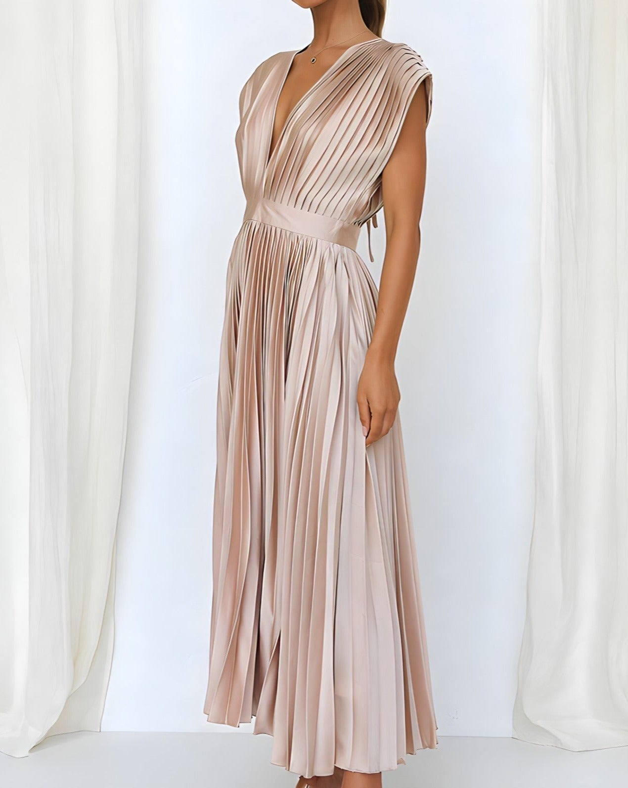 CELESTIA | ELEGANTE PLISSEE MIDI-KLEID